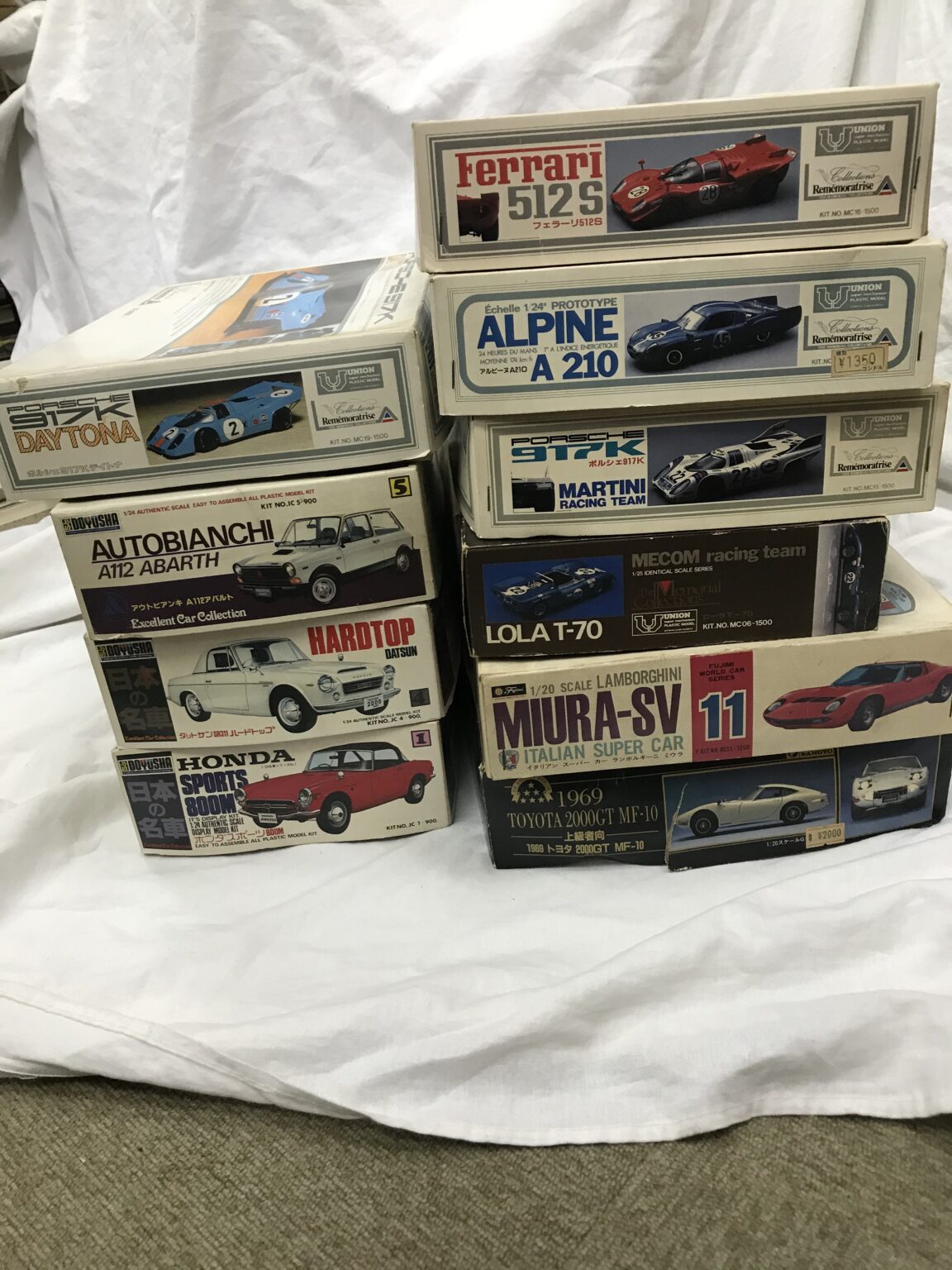 レトロ車プラモデルを買取致しました。